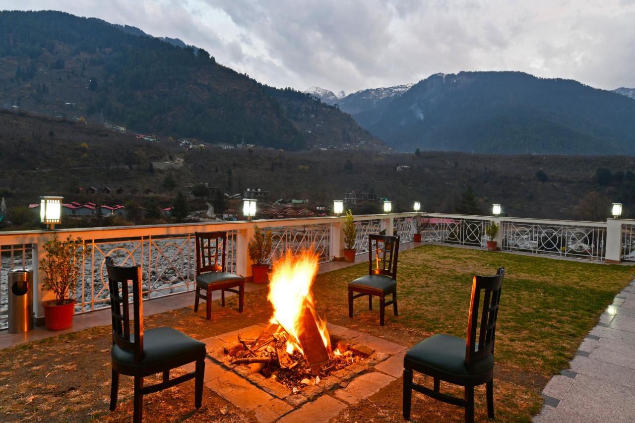 Mastiff Grand Manali Resort Екстериор снимка