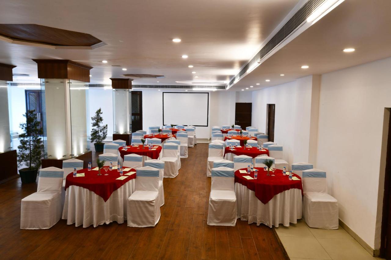 Mastiff Grand Manali Resort Екстериор снимка
