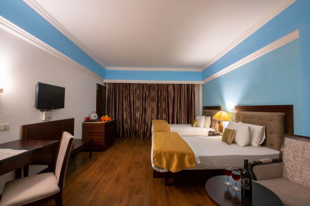 Mastiff Grand Manali Resort Екстериор снимка