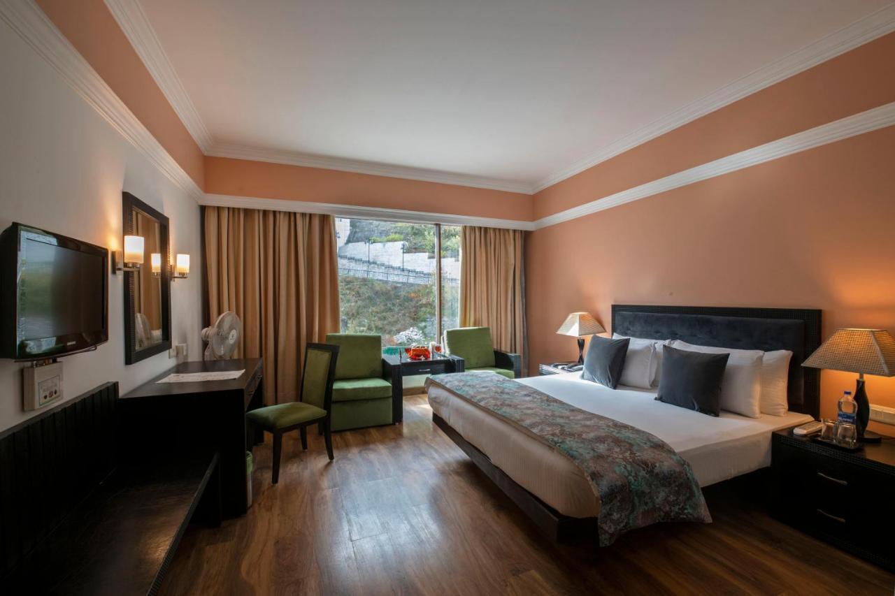 Mastiff Grand Manali Resort Екстериор снимка